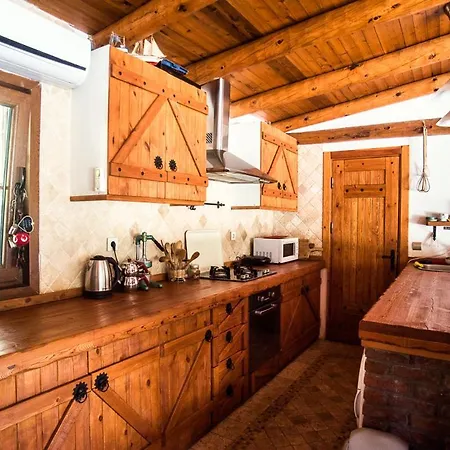 Sleeps 6 With Pool Air Con And Wifi Willa Kuyucak